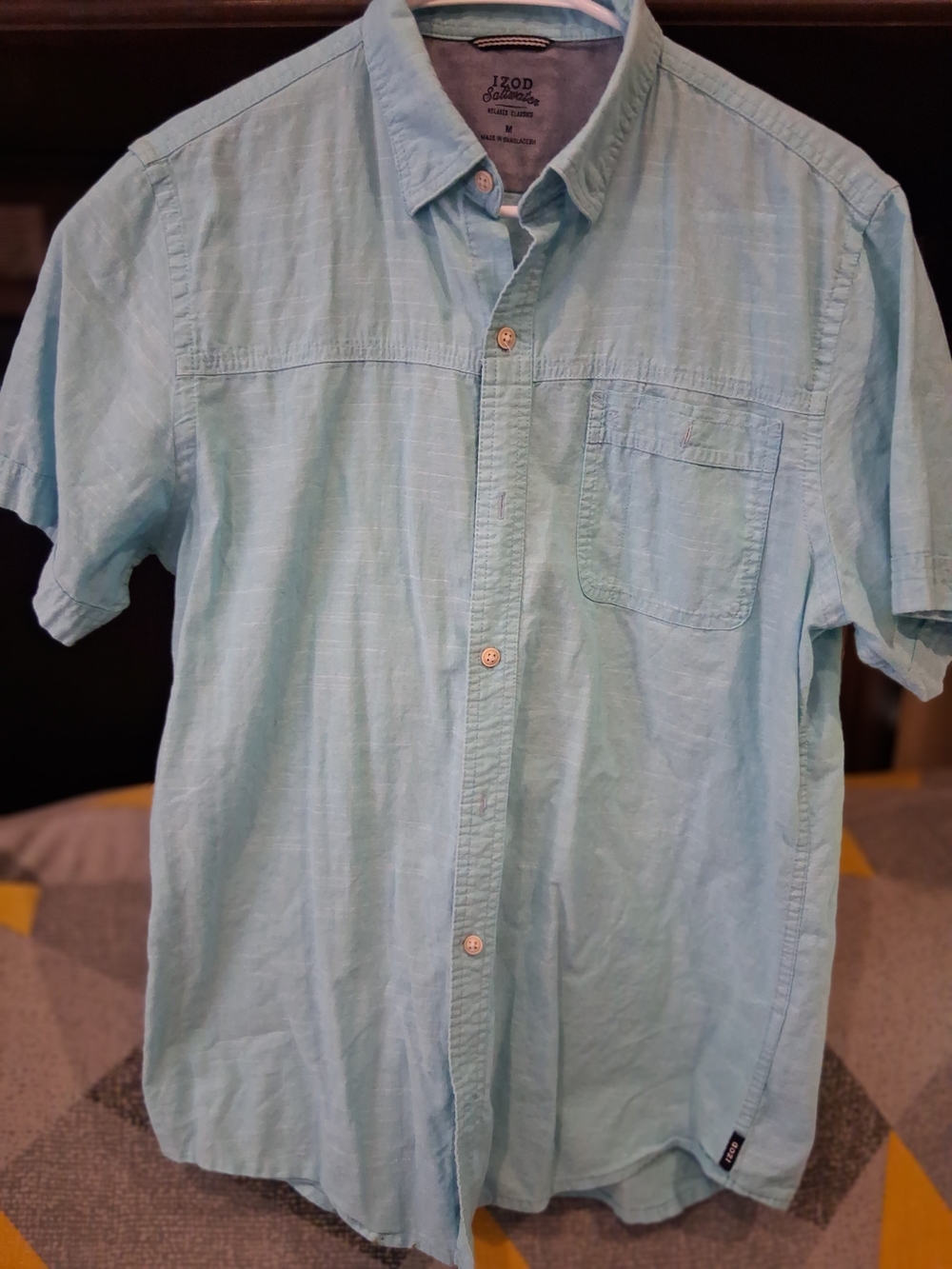 Izod Men’s Pale Aqua Short-Sleeve Button-Down Shirt